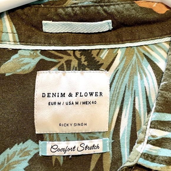 Denim & Flower Short Sleeve ButtonUp Shirt - Picture 3 of 4